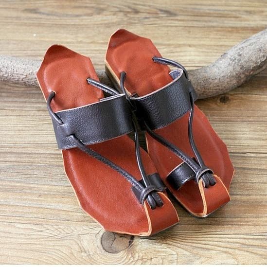 Curved Retro Leather Sandals